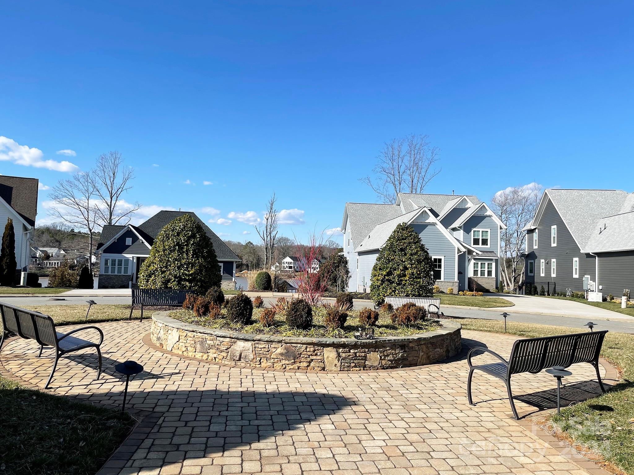 LakeWalk - Residential