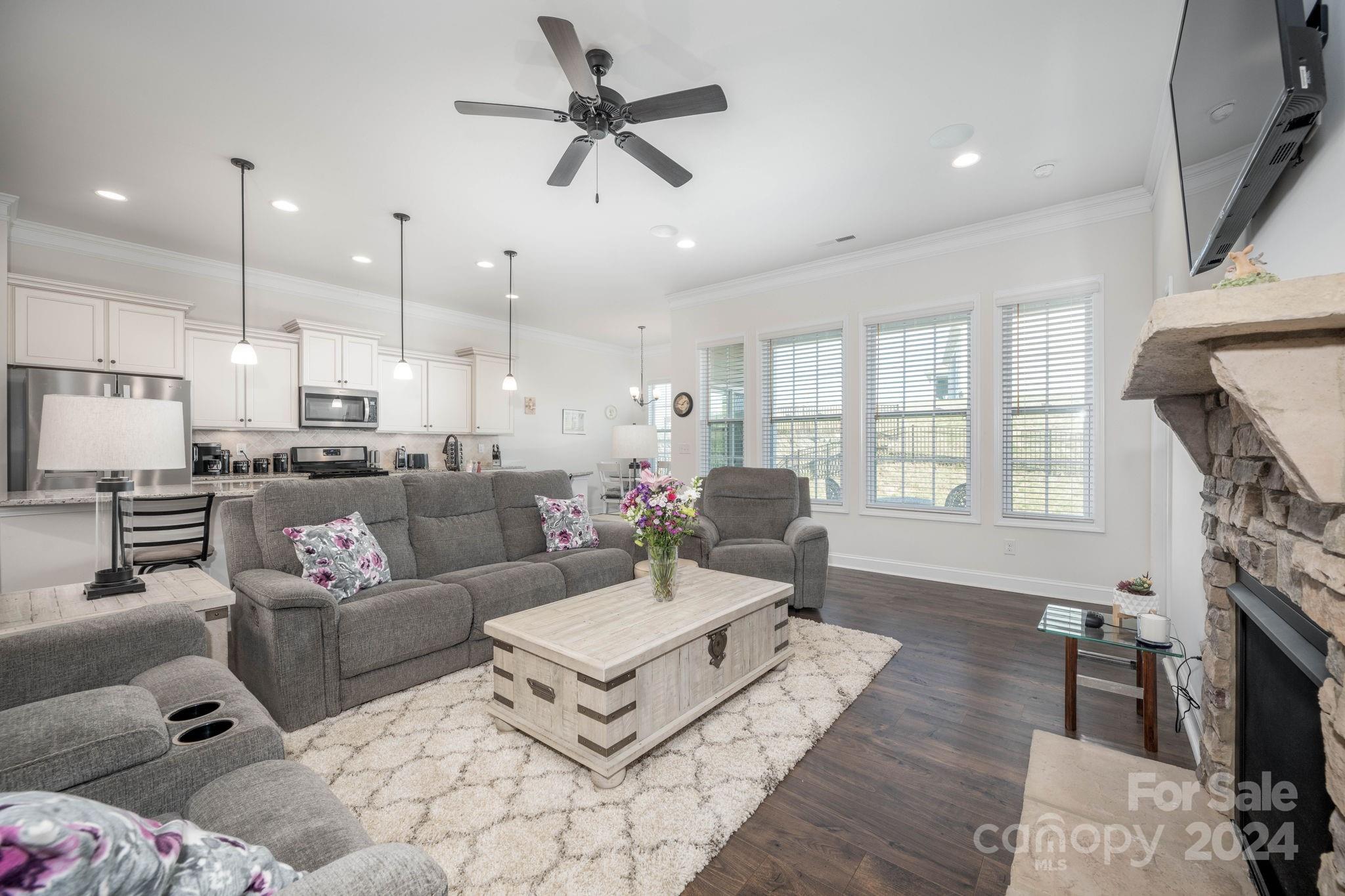 LakeWalk - Residential