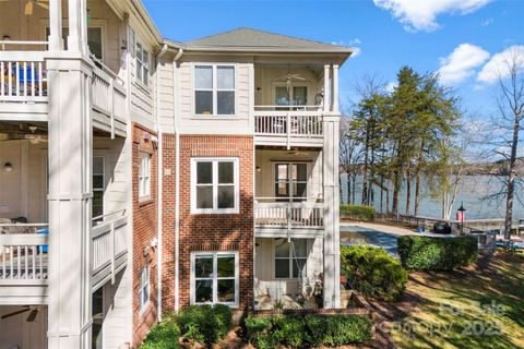 921 Northeast Drive 26 Davidson NC 28036