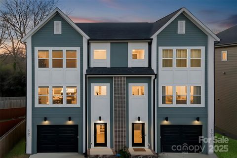 Photo of 2703 Parkway Avenue, Charlotte, NC 28208 (MLS # 4329105)