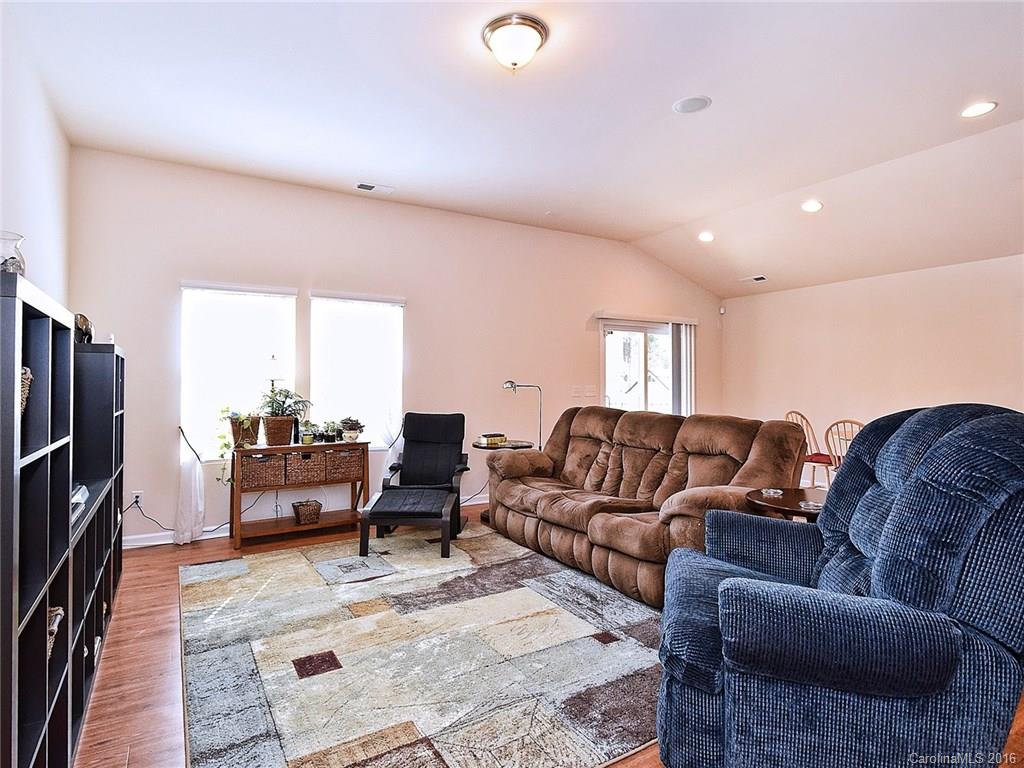 Lawing Pond - Residential