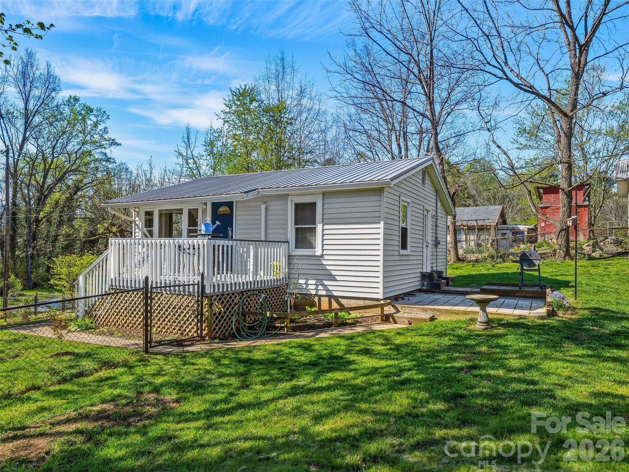 125 Lower Edgewood Road