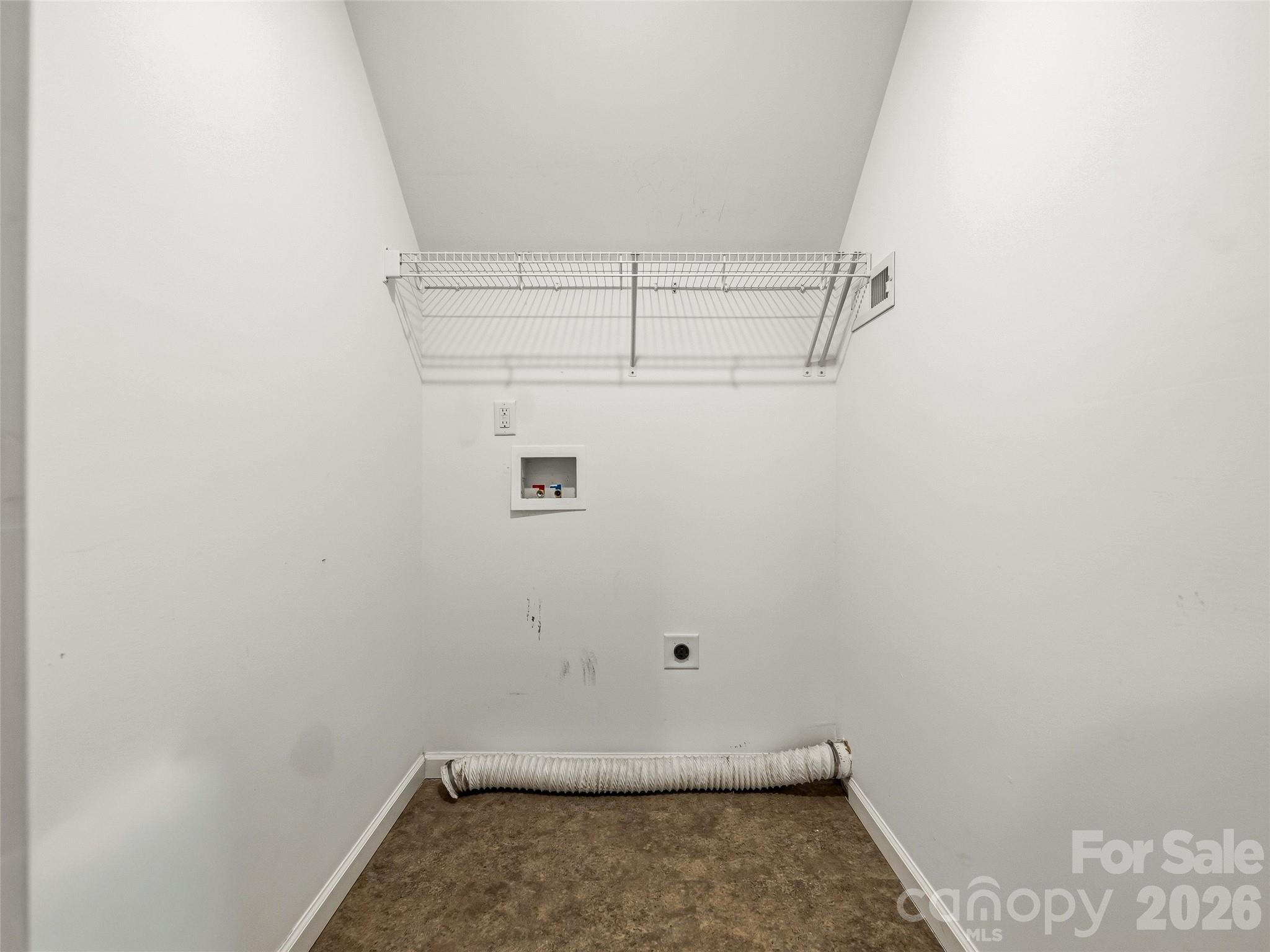 Lillie Farm Cove - Residential