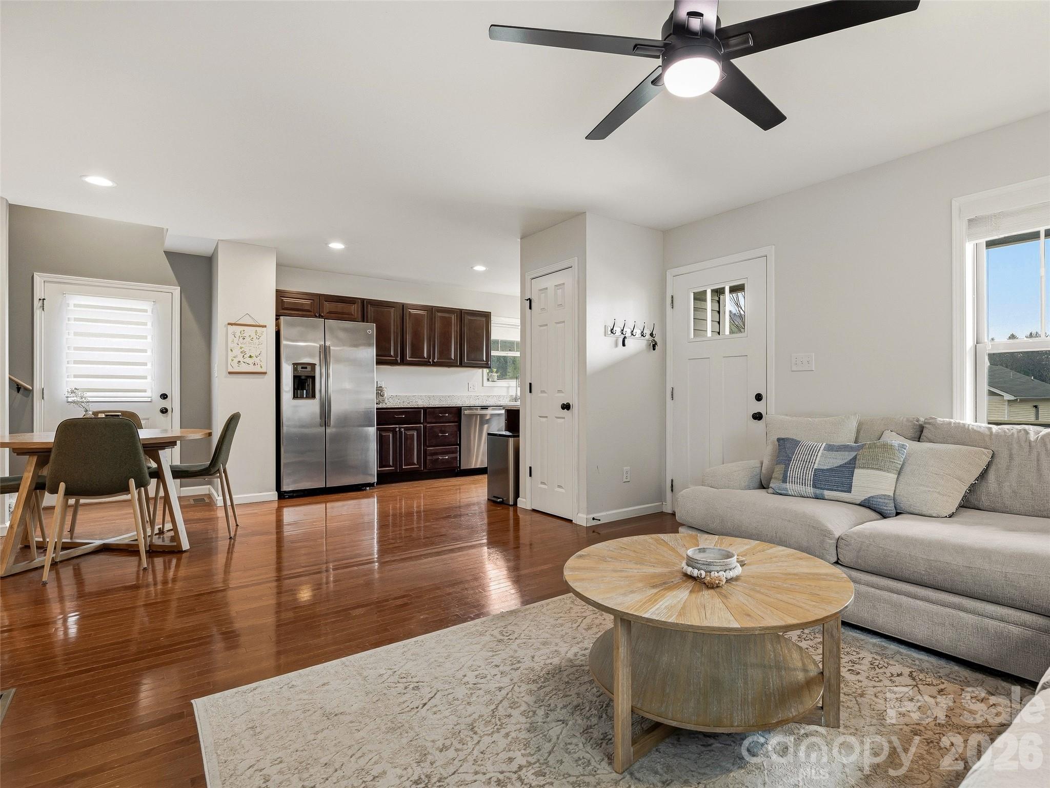 Lillie Farm Cove - Residential