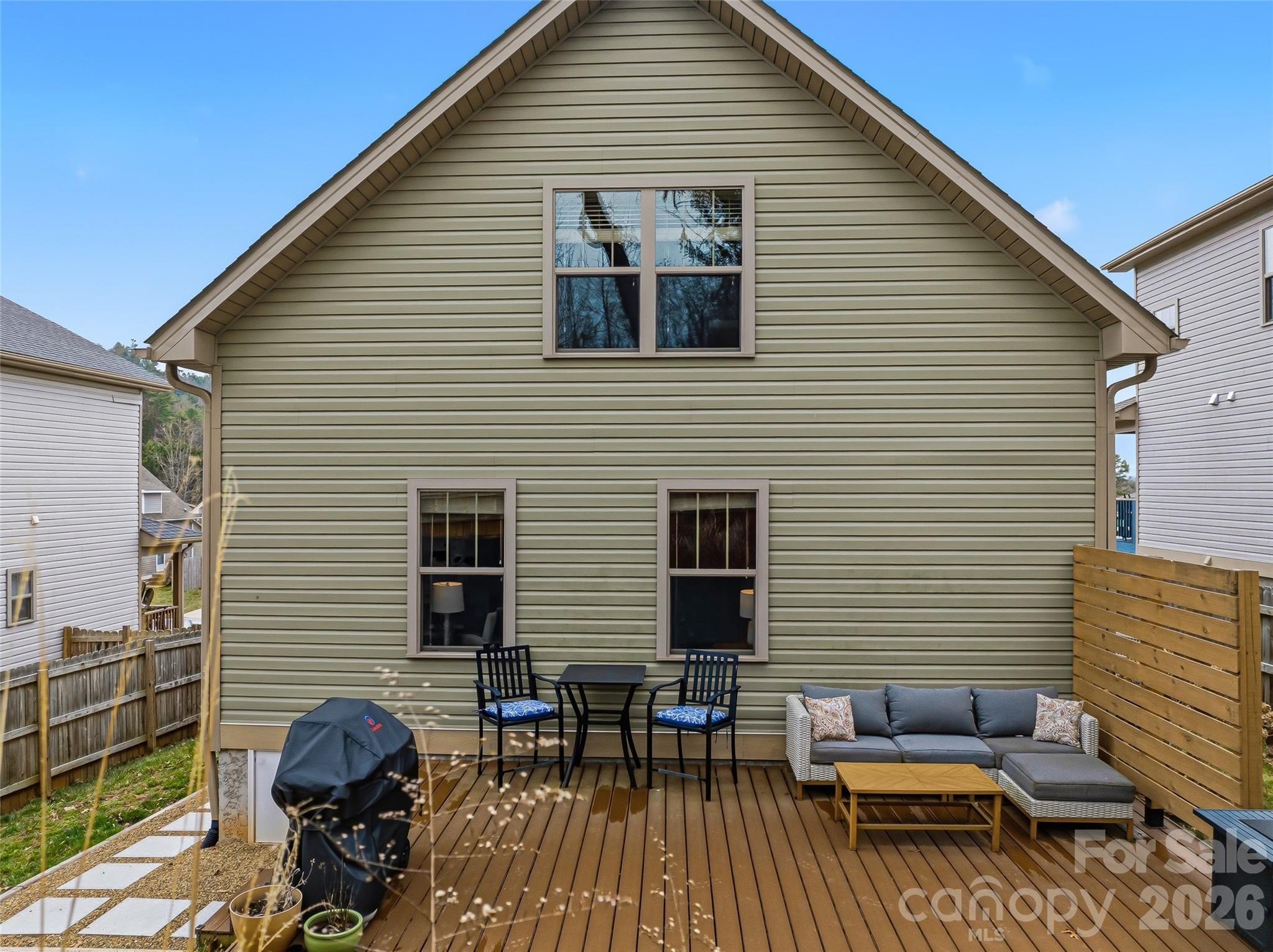 Lillie Farm Cove - Residential