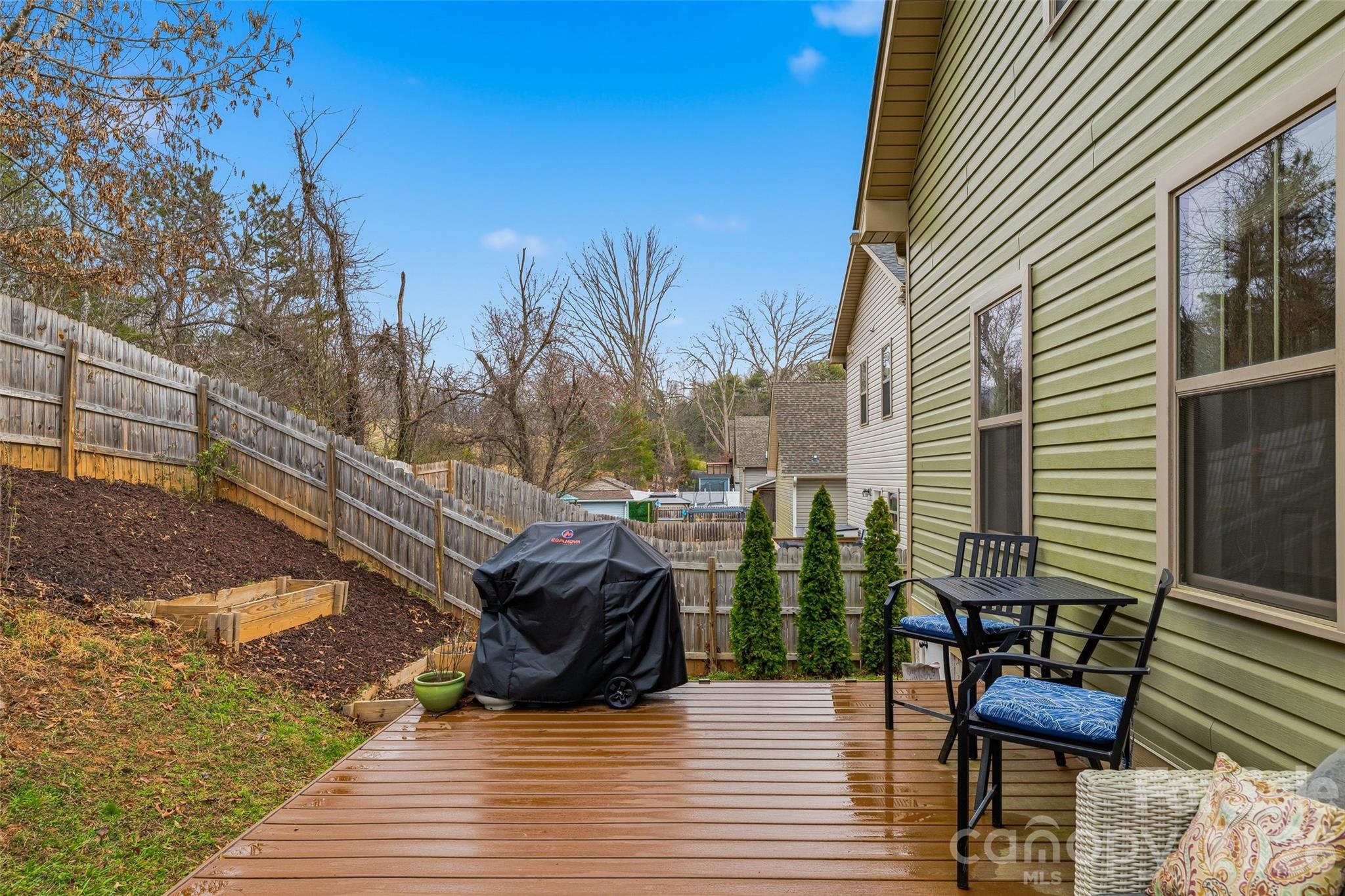 Lillie Farm Cove - Residential