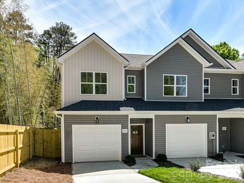 Photo of 651 Stillgreen Lane, Charlotte, NC 28214 (MLS # 4358333)