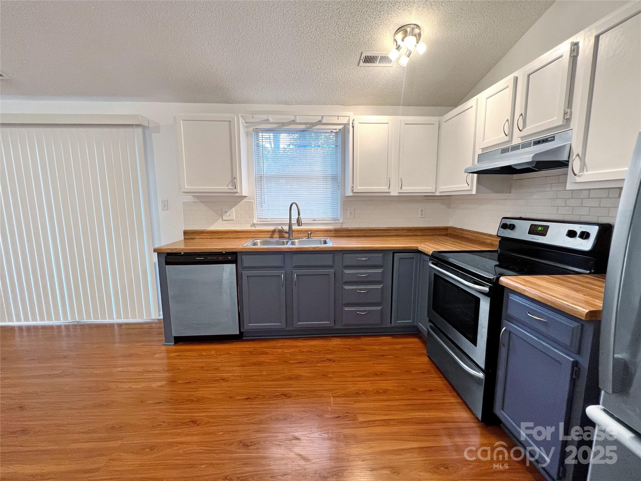 Downs At Idlewild - Residential Lease