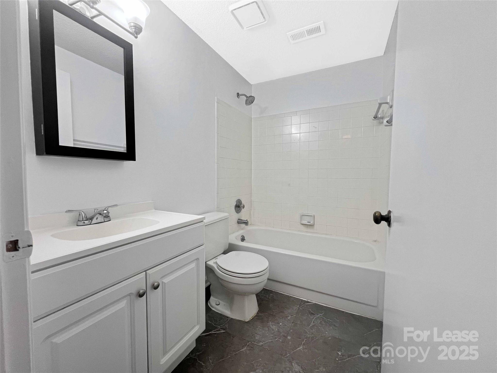 Downs At Idlewild - Residential Lease