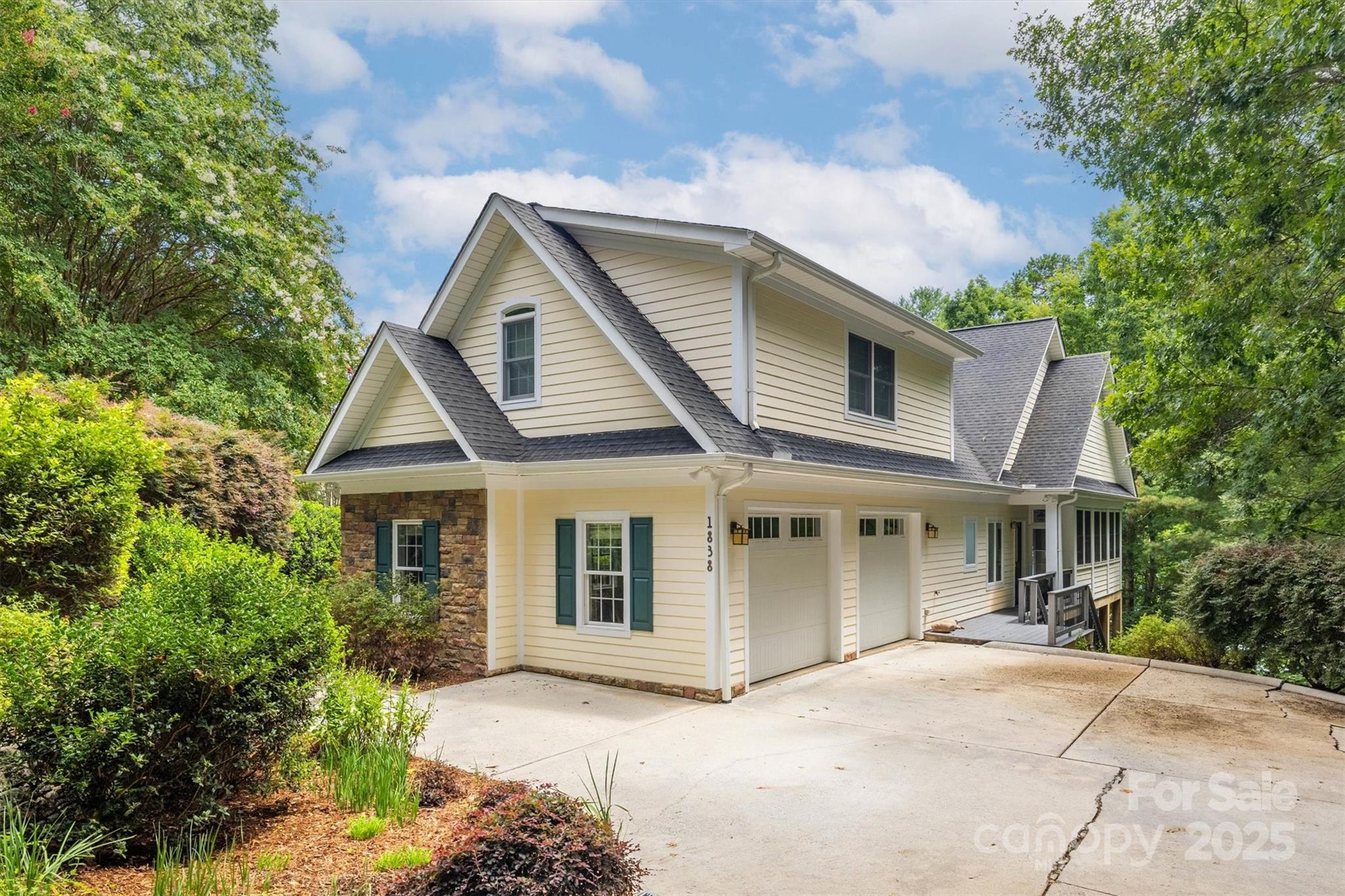 1838 Southpointe Drive