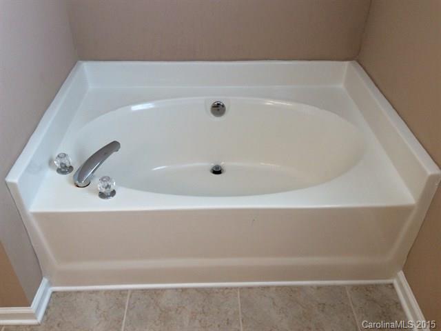 Curtis Pond - Residential Lease