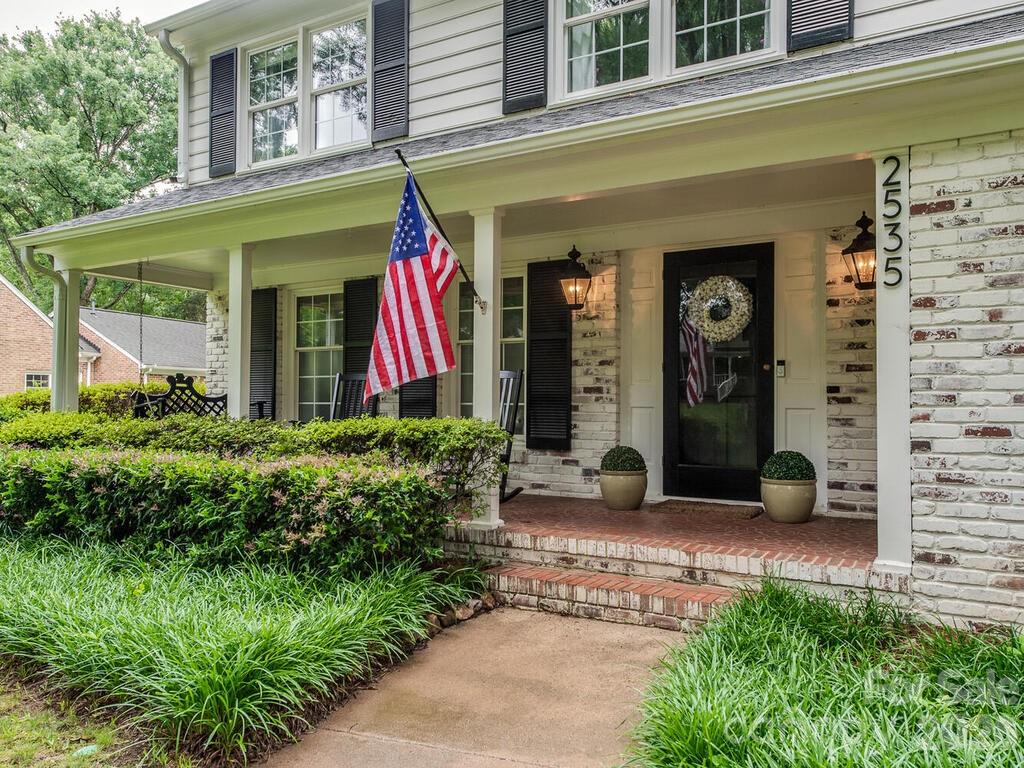 Governors Square - Residential