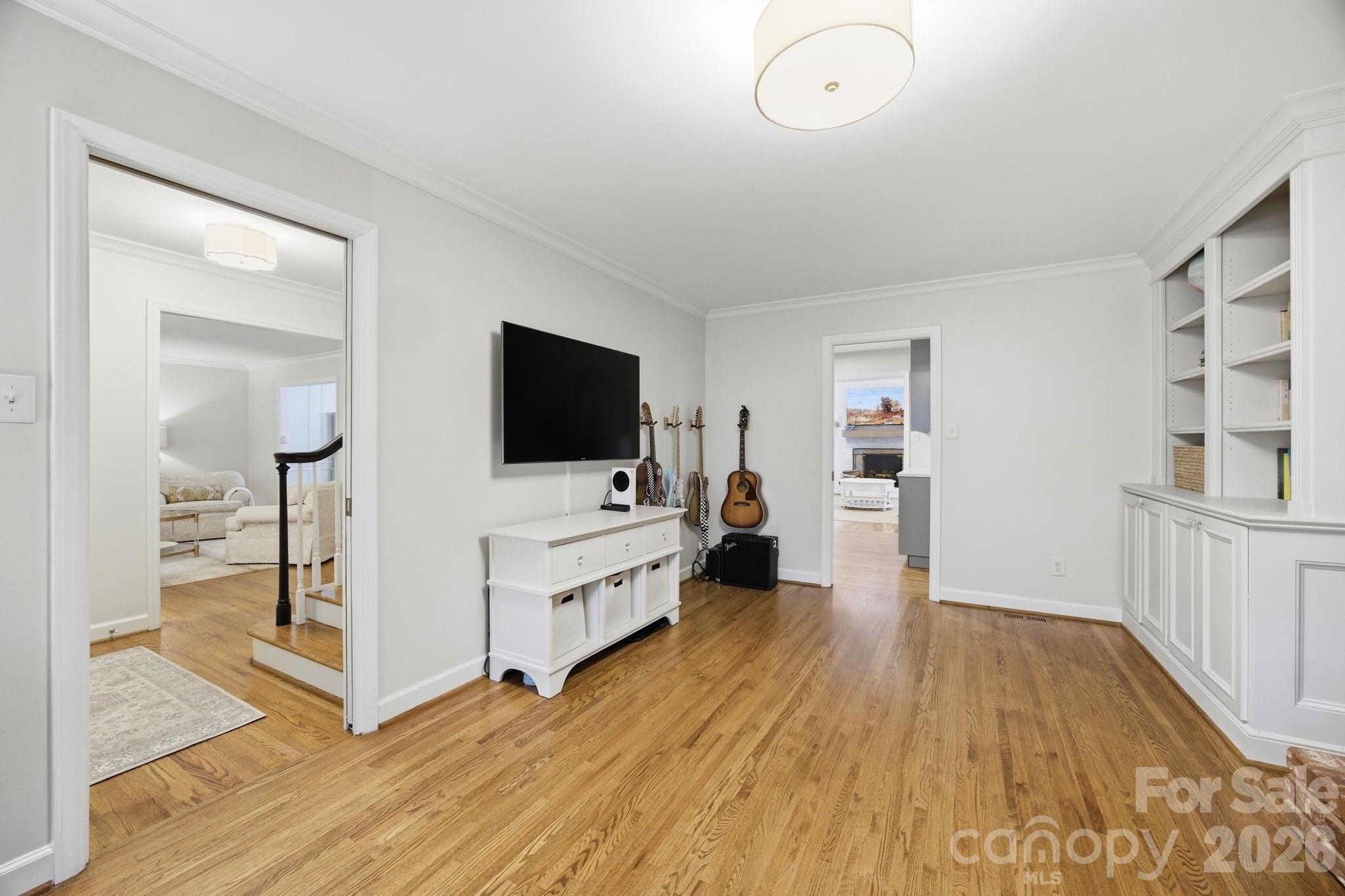 Governors Square - Residential