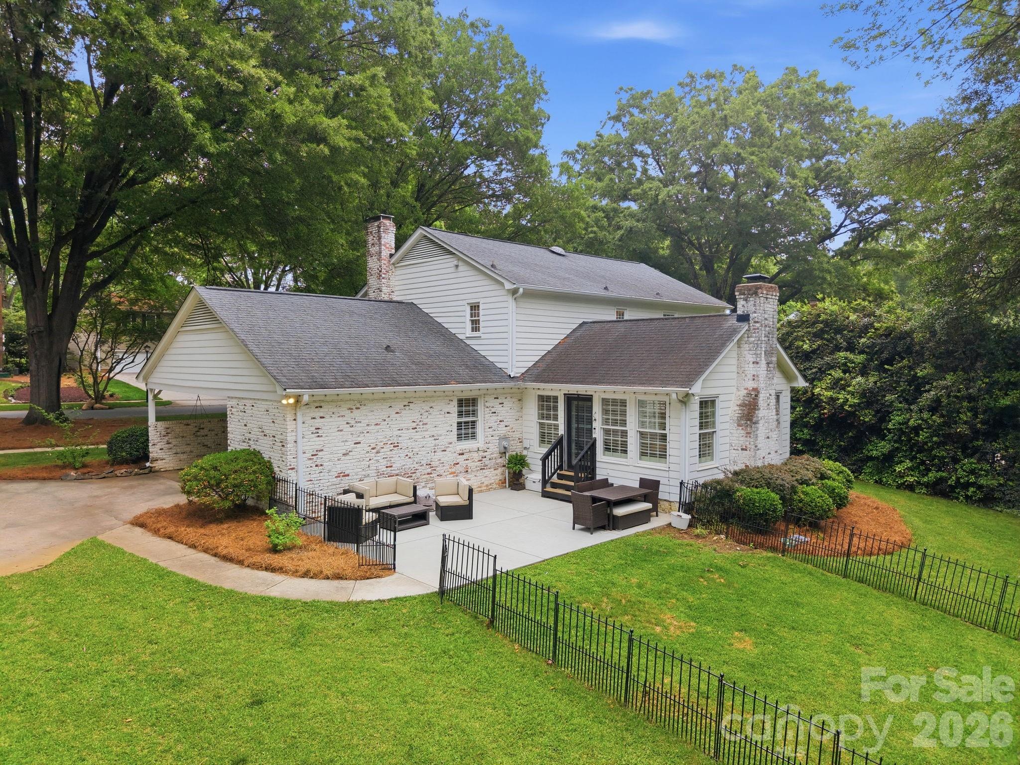 Governors Square - Residential