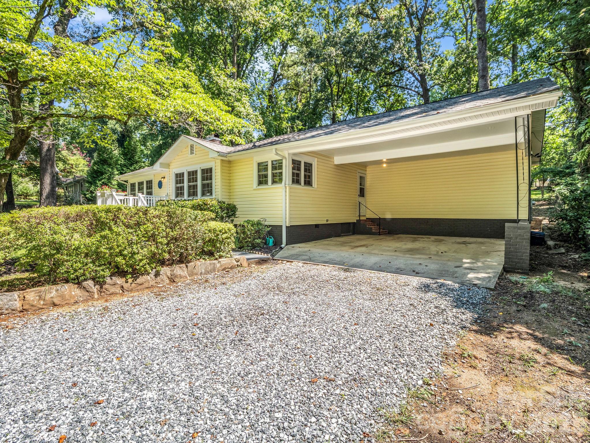 117 Whitney Avenue