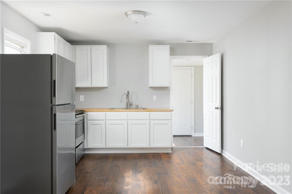 Unknown - Residential Lease