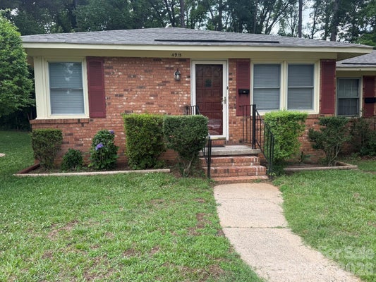 4915 MALIBU DR, CHARLOTTE, NC 28215 - Image 4ca2d37f8b72a04bfa4c7c2d44d16dfb/4054243539