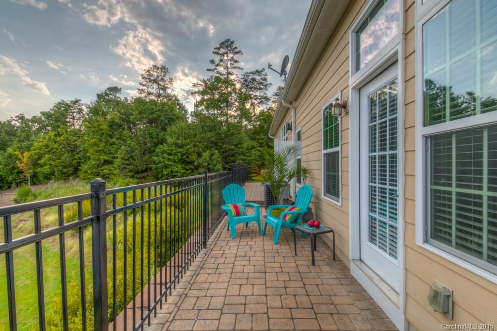 Lake Shore - Residential