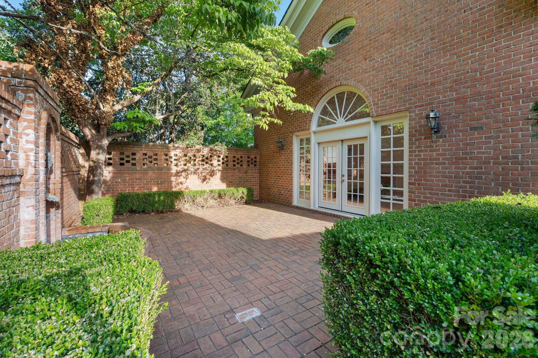 The Knolls - Residential
