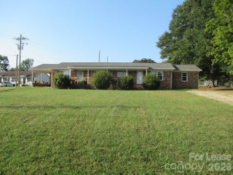 Photo of 2084 Shuford Road, Lincolnton, NC 28092 (MLS # 4413595)