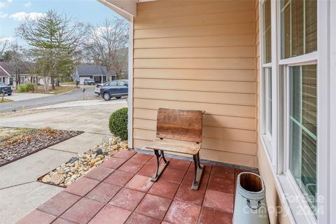 A home in Pineville