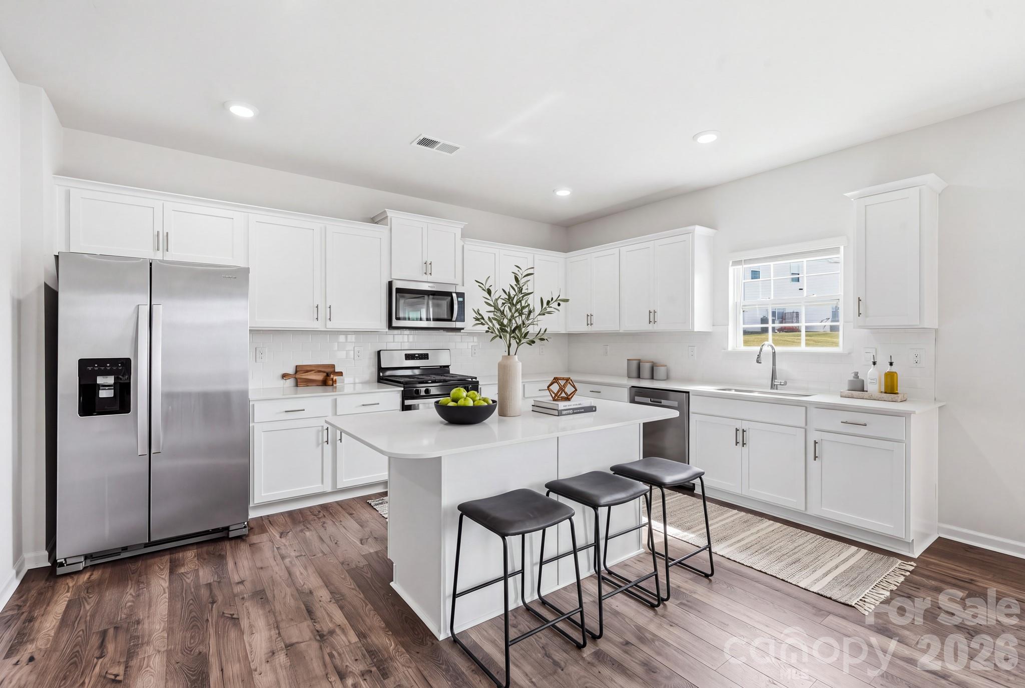 9251 Mackinaw Drive