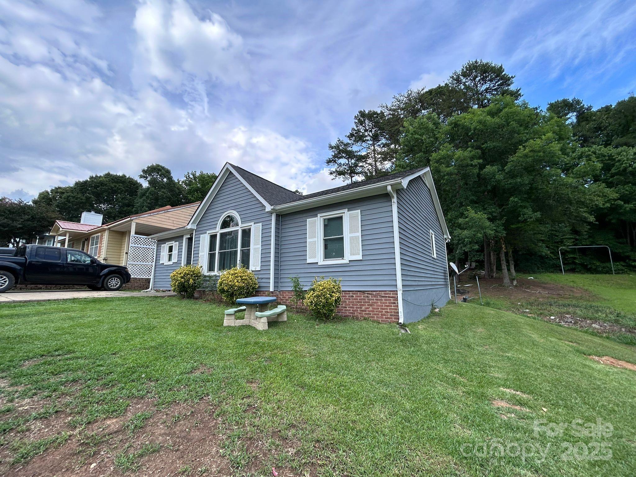 7401 Merrily Lane