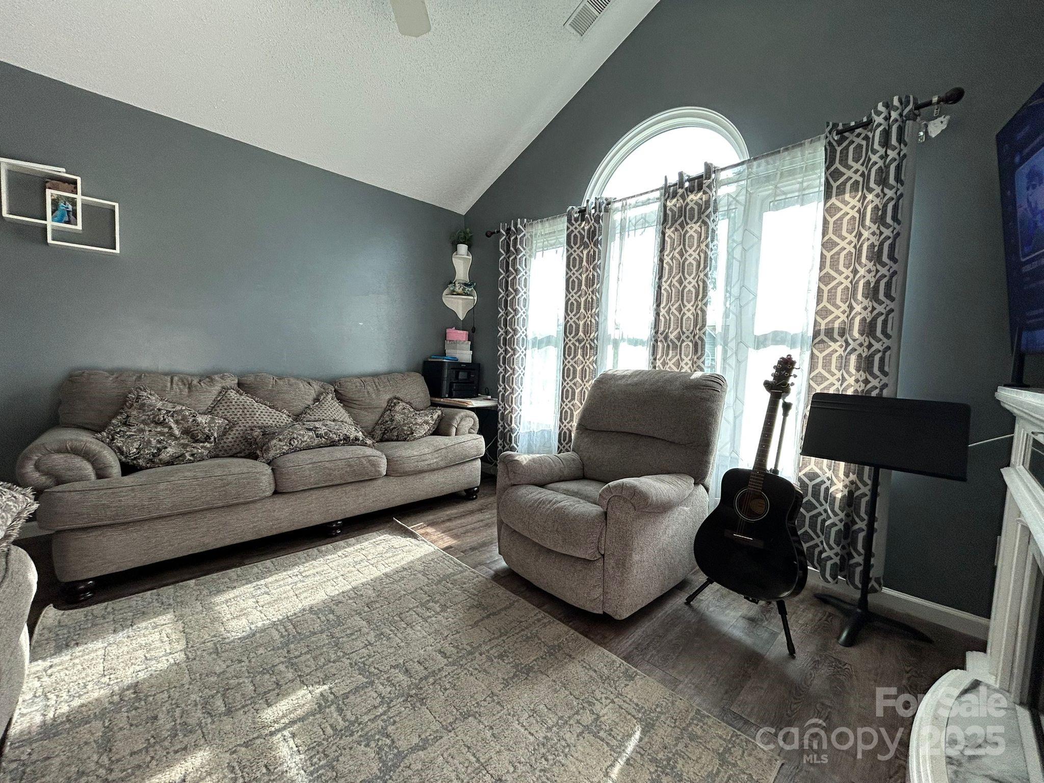 7401 Merrily Lane