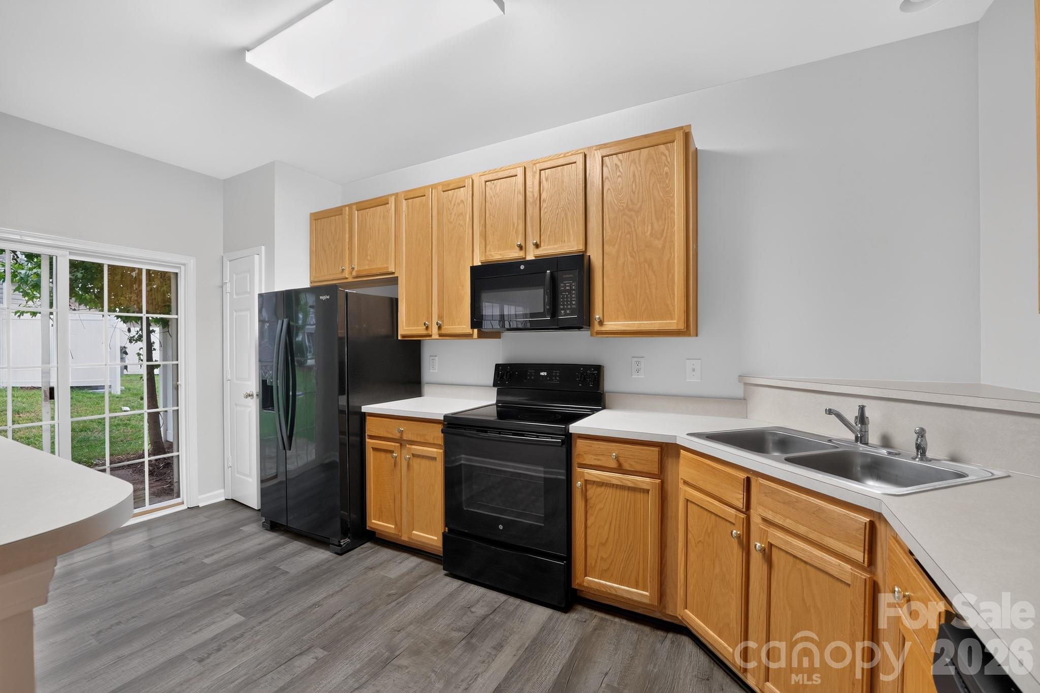8531 Carolina Lily Lane