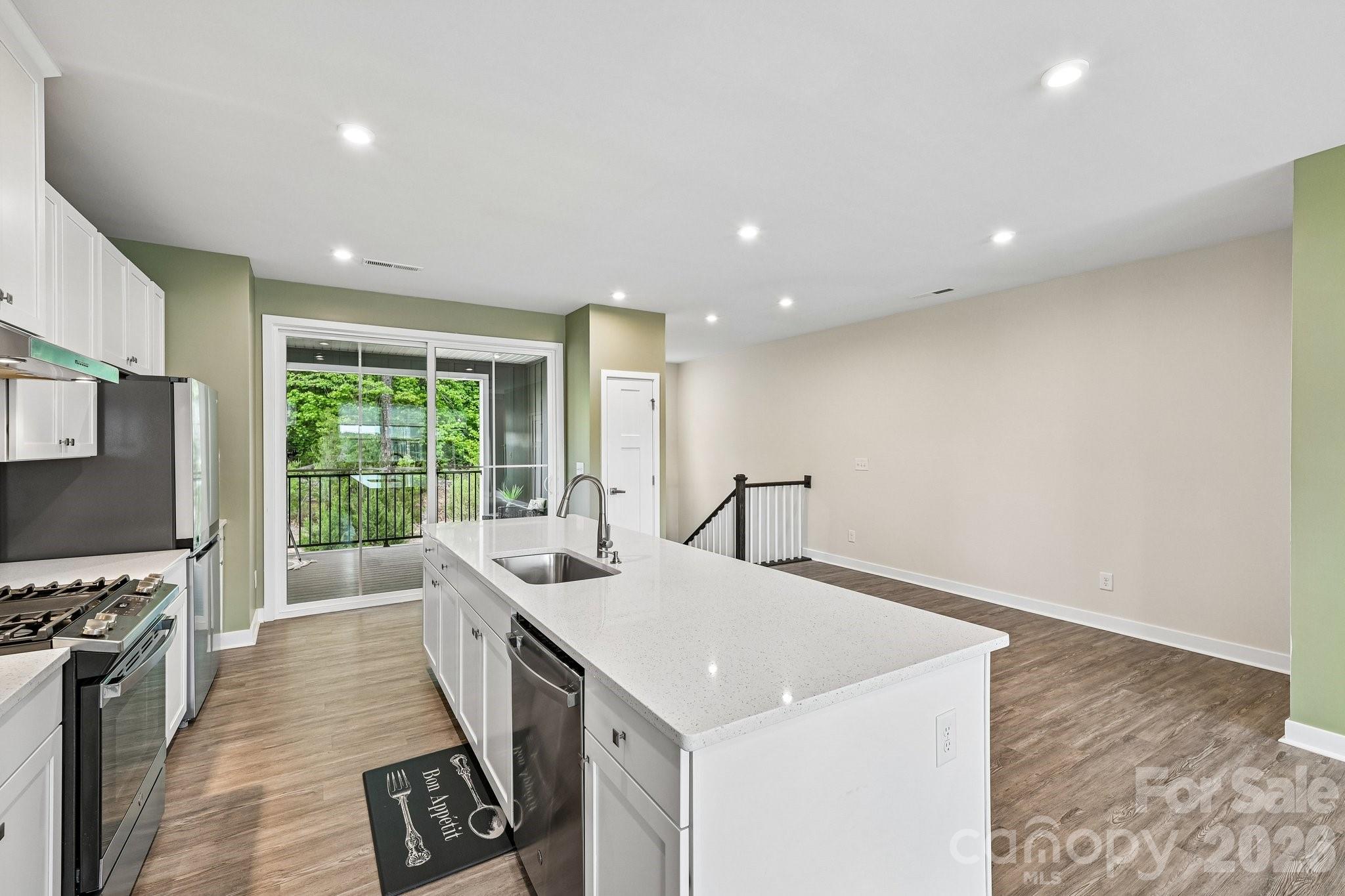 Trinity Townes - Residential