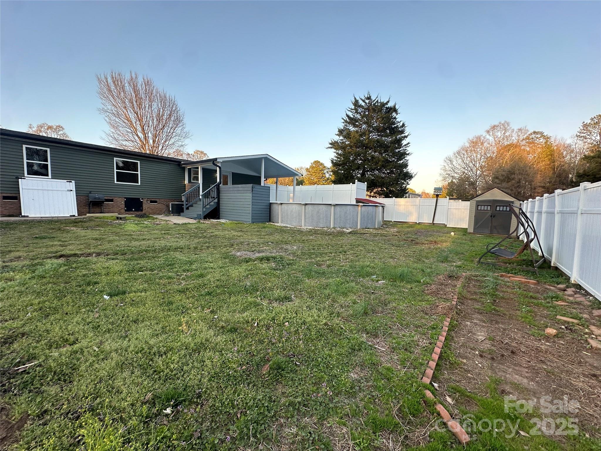 Stones Throw - Residential