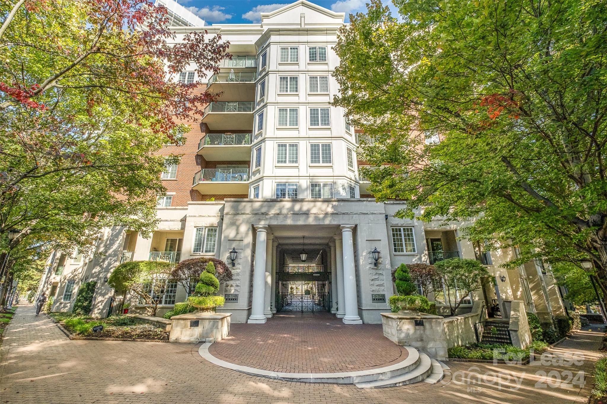 Fifth And Poplar - Residential Lease