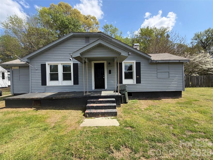 Calling all first time home buyers or investors looking for a slight fixer upper! Located just minutes from I-85 and downtown Spencer, this home has plenty of space to live and grow.