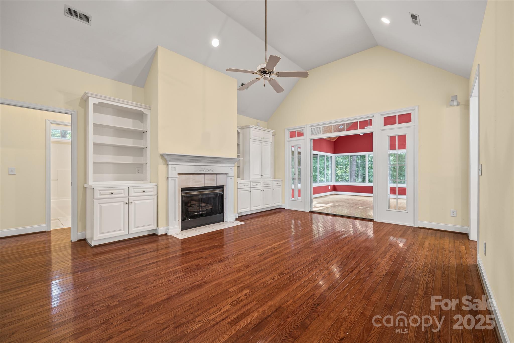 Friendfield - Residential