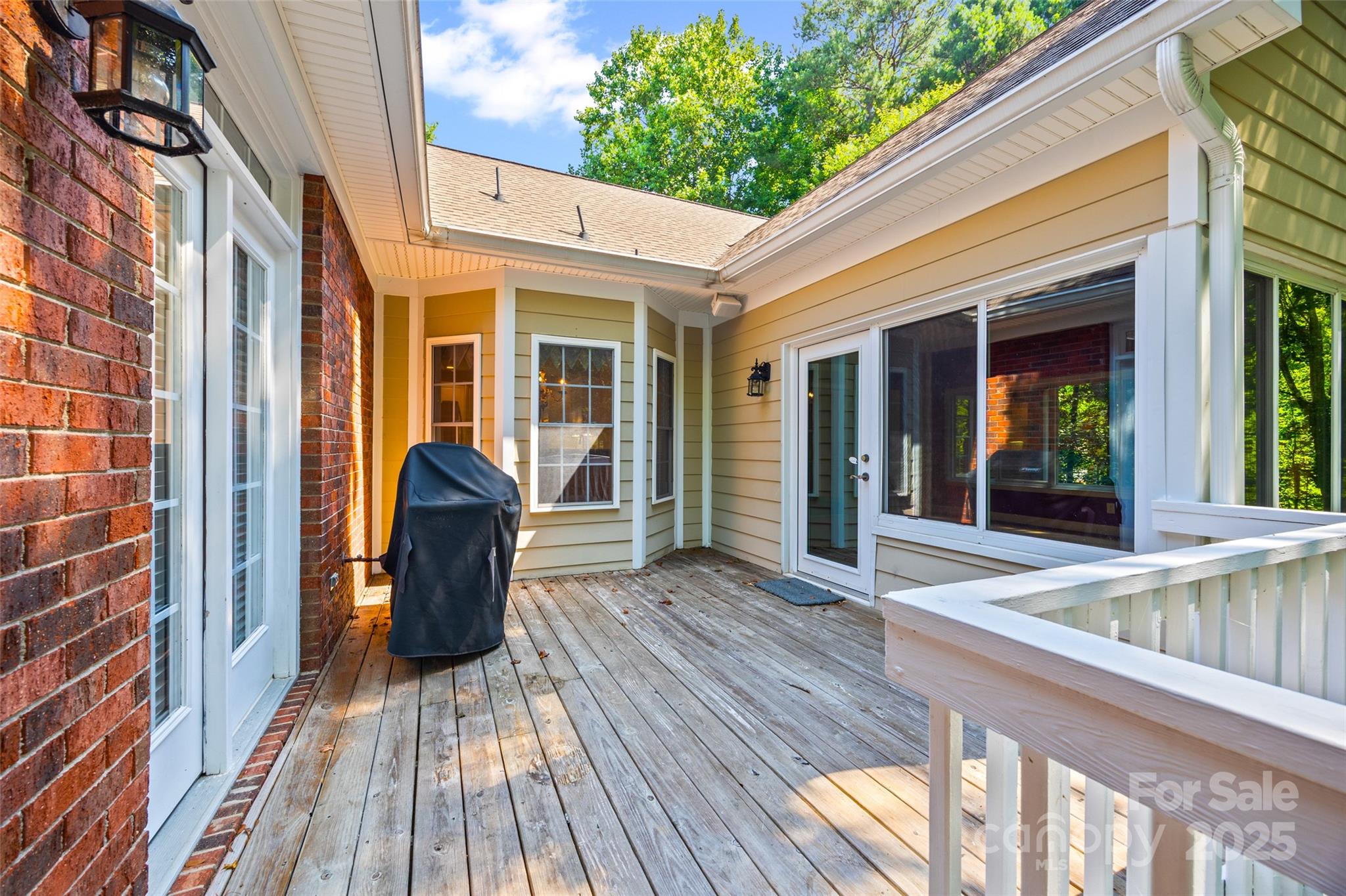 Friendfield - Residential