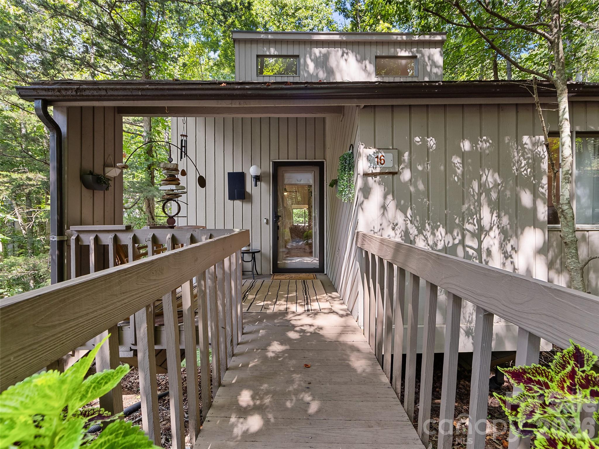16 Cedarwood Drive
