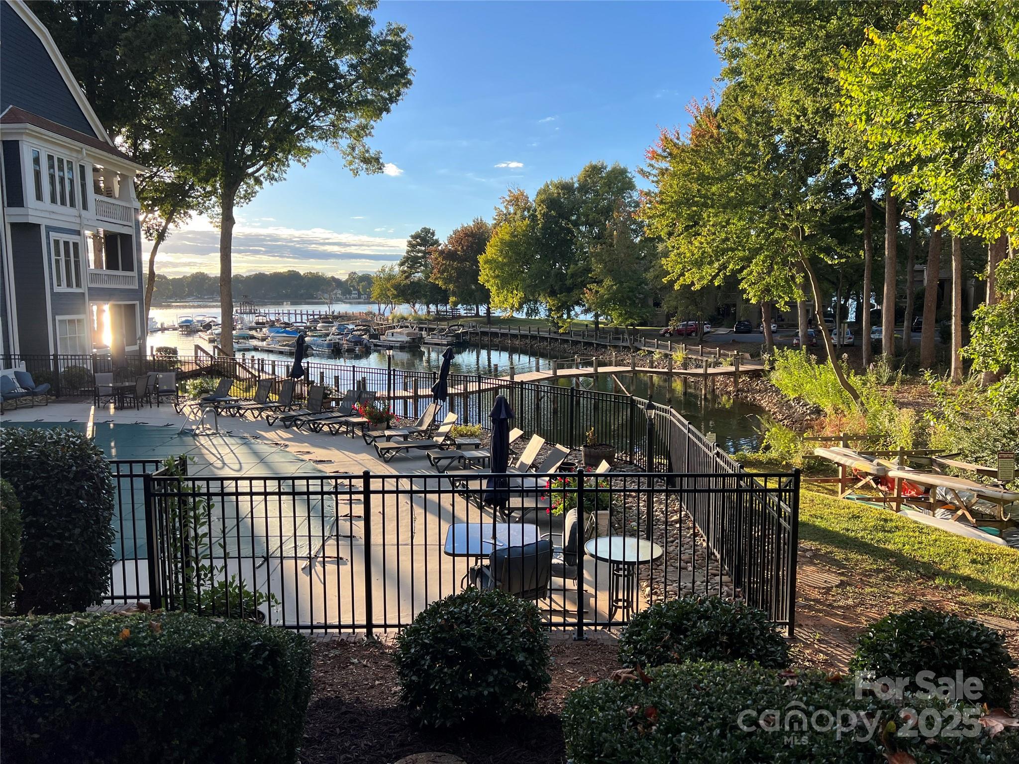 725 Southwest Drive