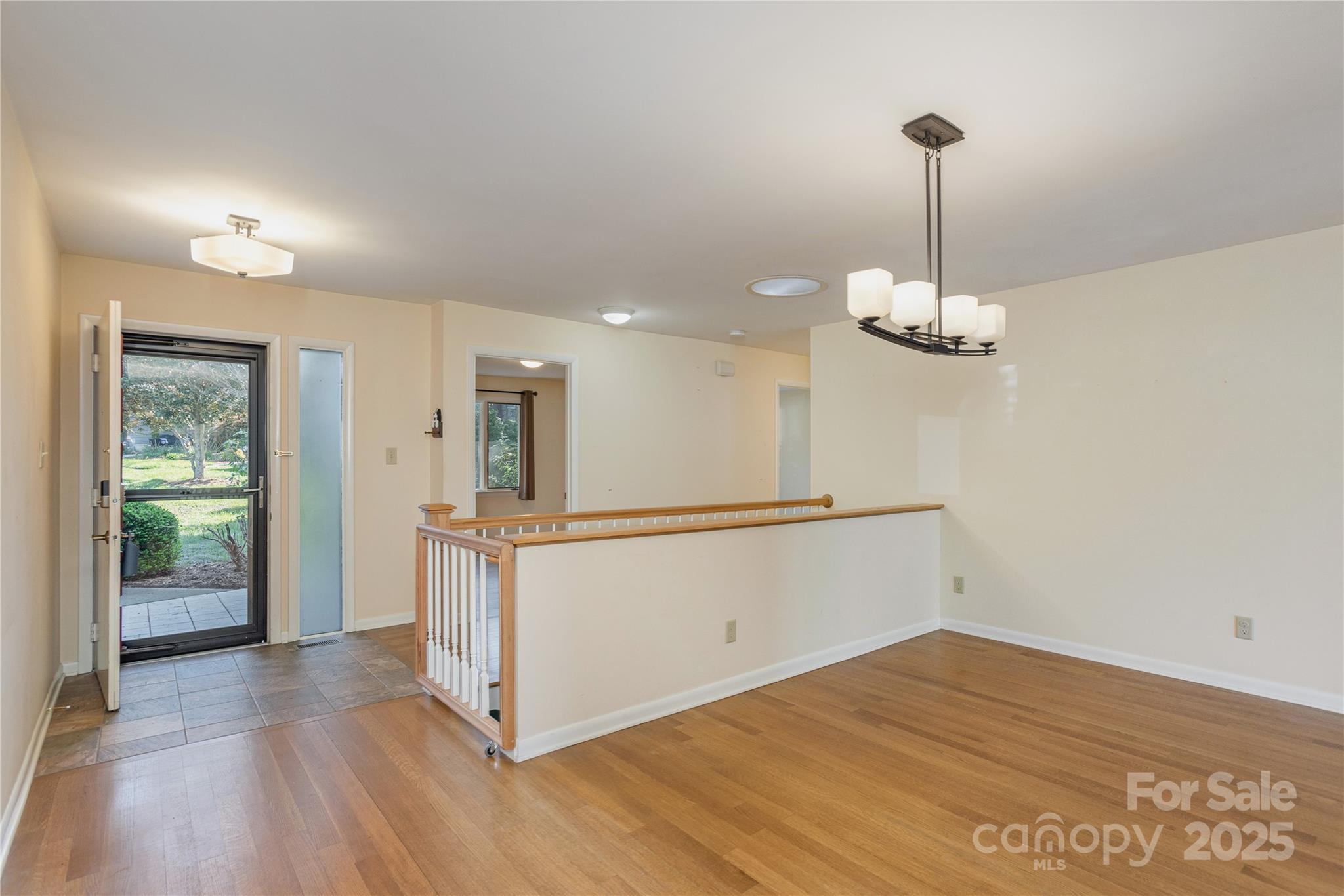 530 Crowfields Lane