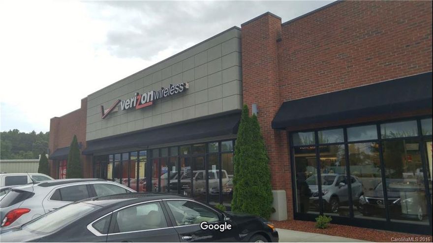 LOCATION !! LOCATION !! LOCATION !!  on High Growth Airport Rd 
4750 sf Free-Standing Retail Building Now Available.  
Former Verizon Wireless Corporate Building.  Verizon has some lease term left.  
Ample Parking with 29 spaces available.  

Also, Available for Lease @ $31.00/sf NNN.