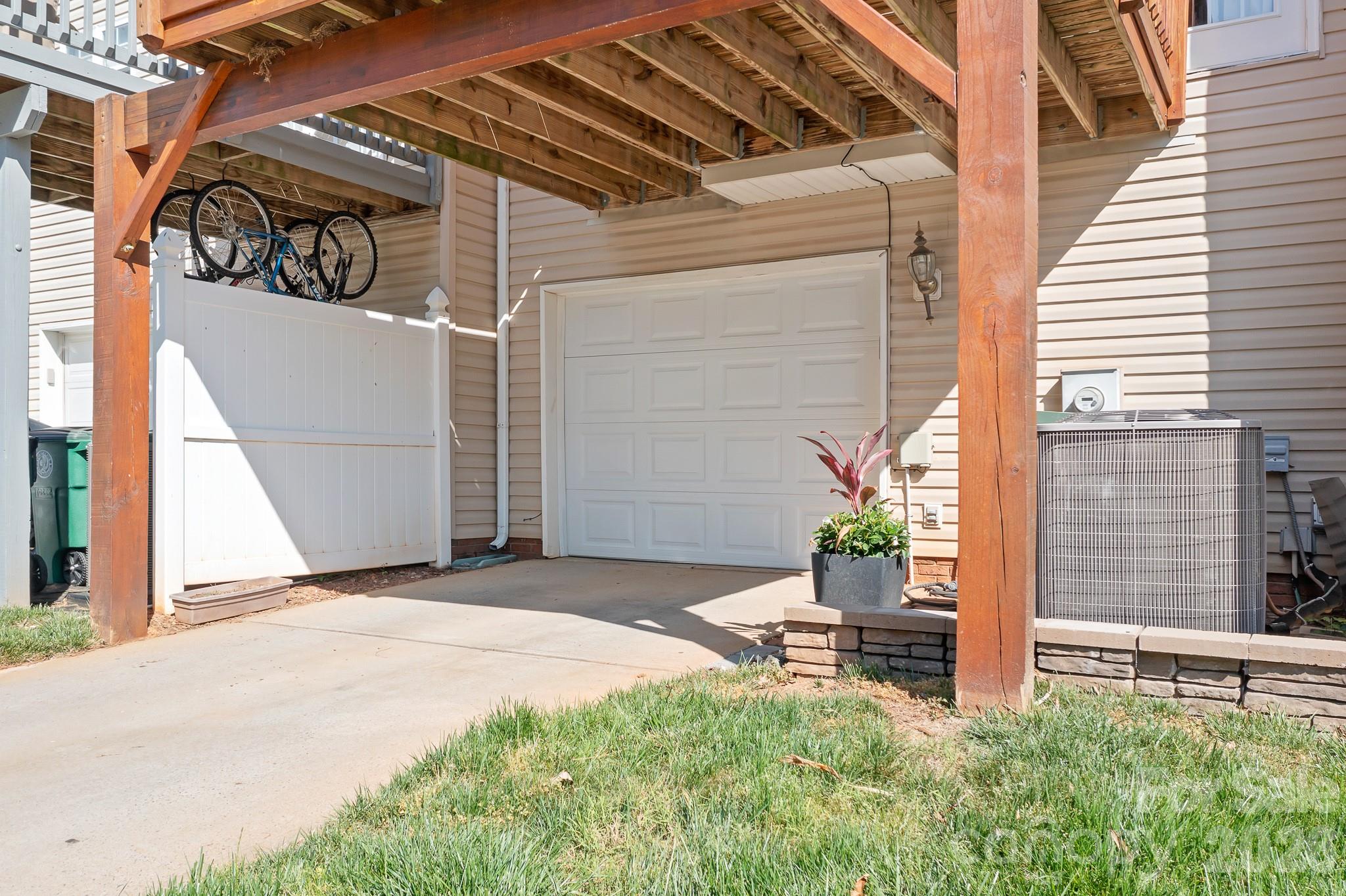 Oakhurst - Residential