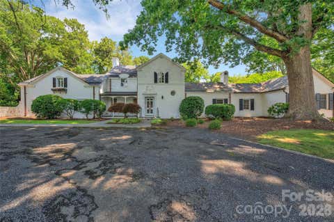 Photo of 333 E Chestnut Street, Troy, NC 27371 (MLS # 4397678)