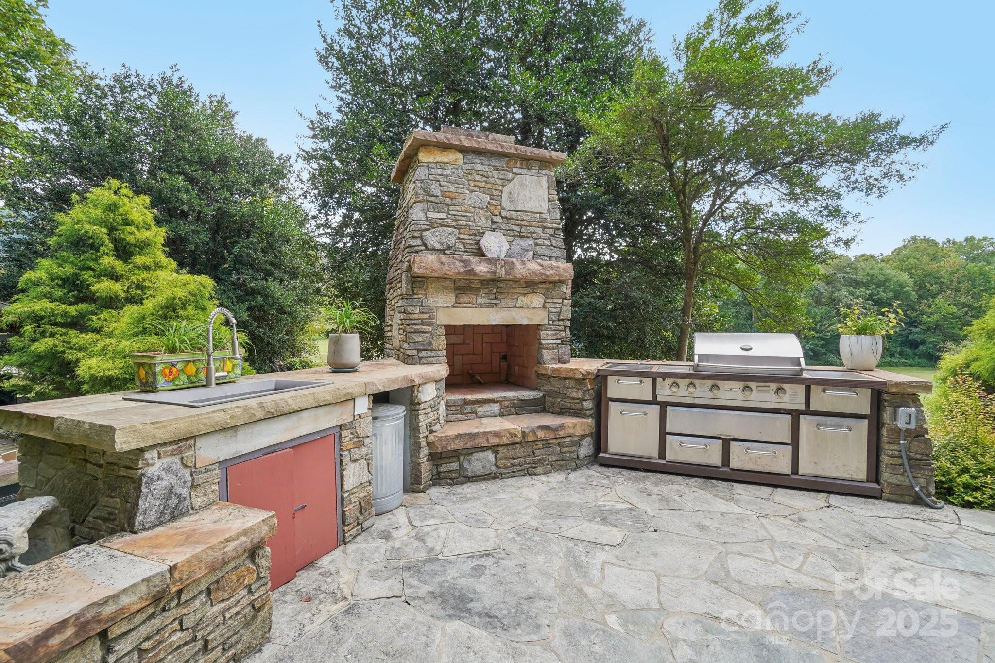 Rumbling Bald on Lake Lure - Residential