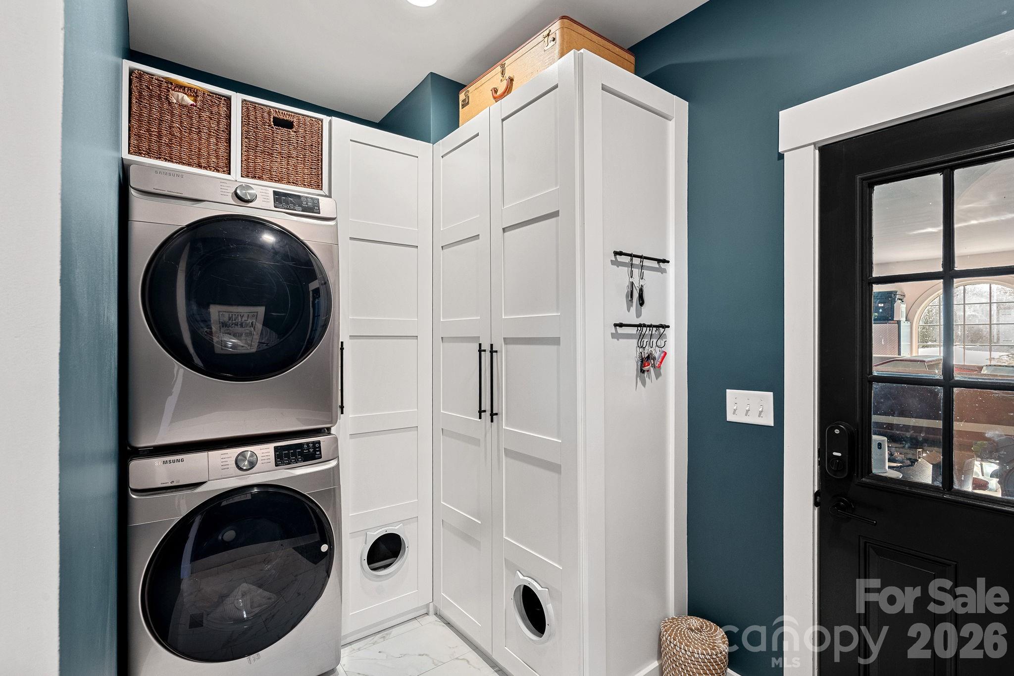 Treetops At Cowans Ford - Residential