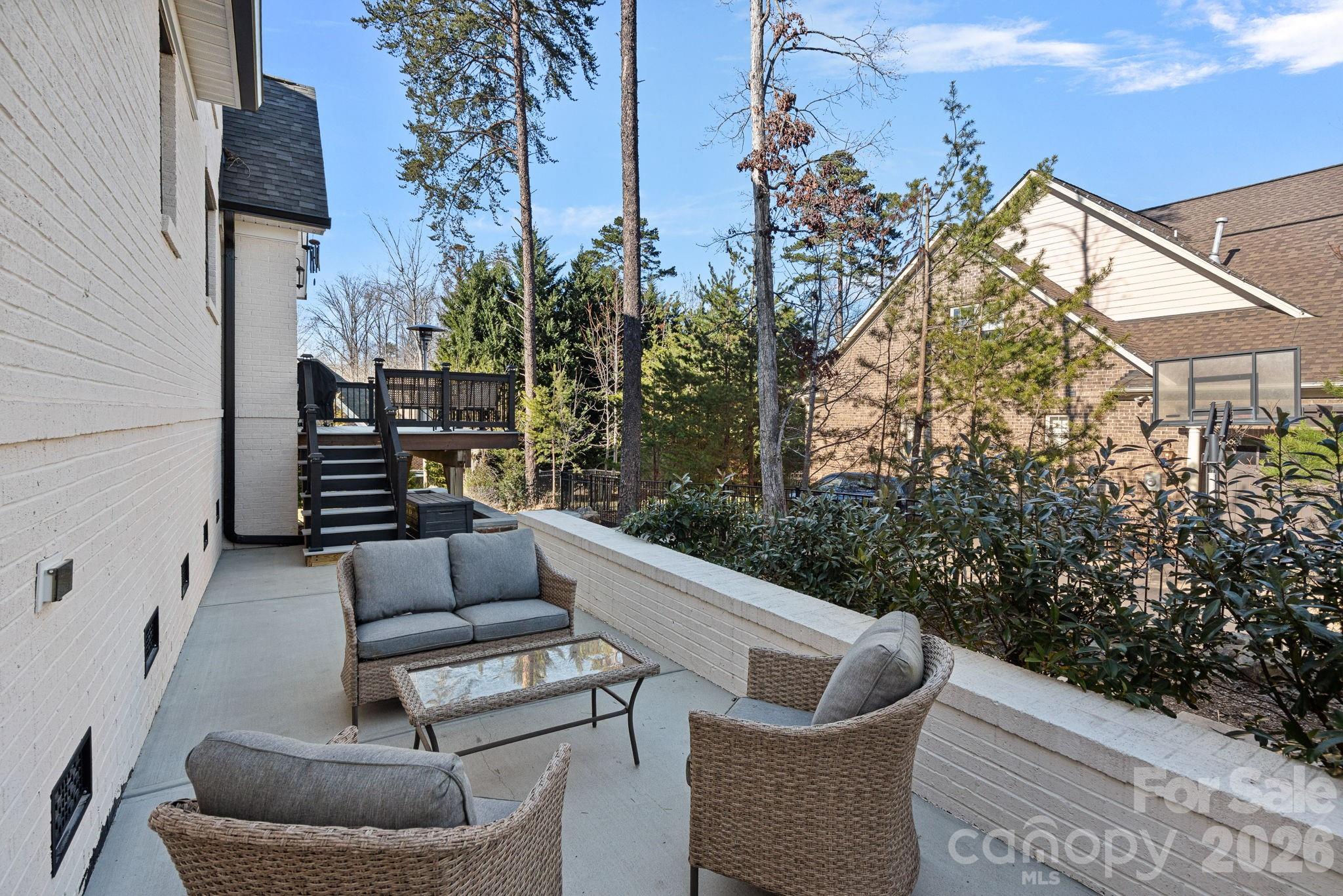 Treetops At Cowans Ford - Residential