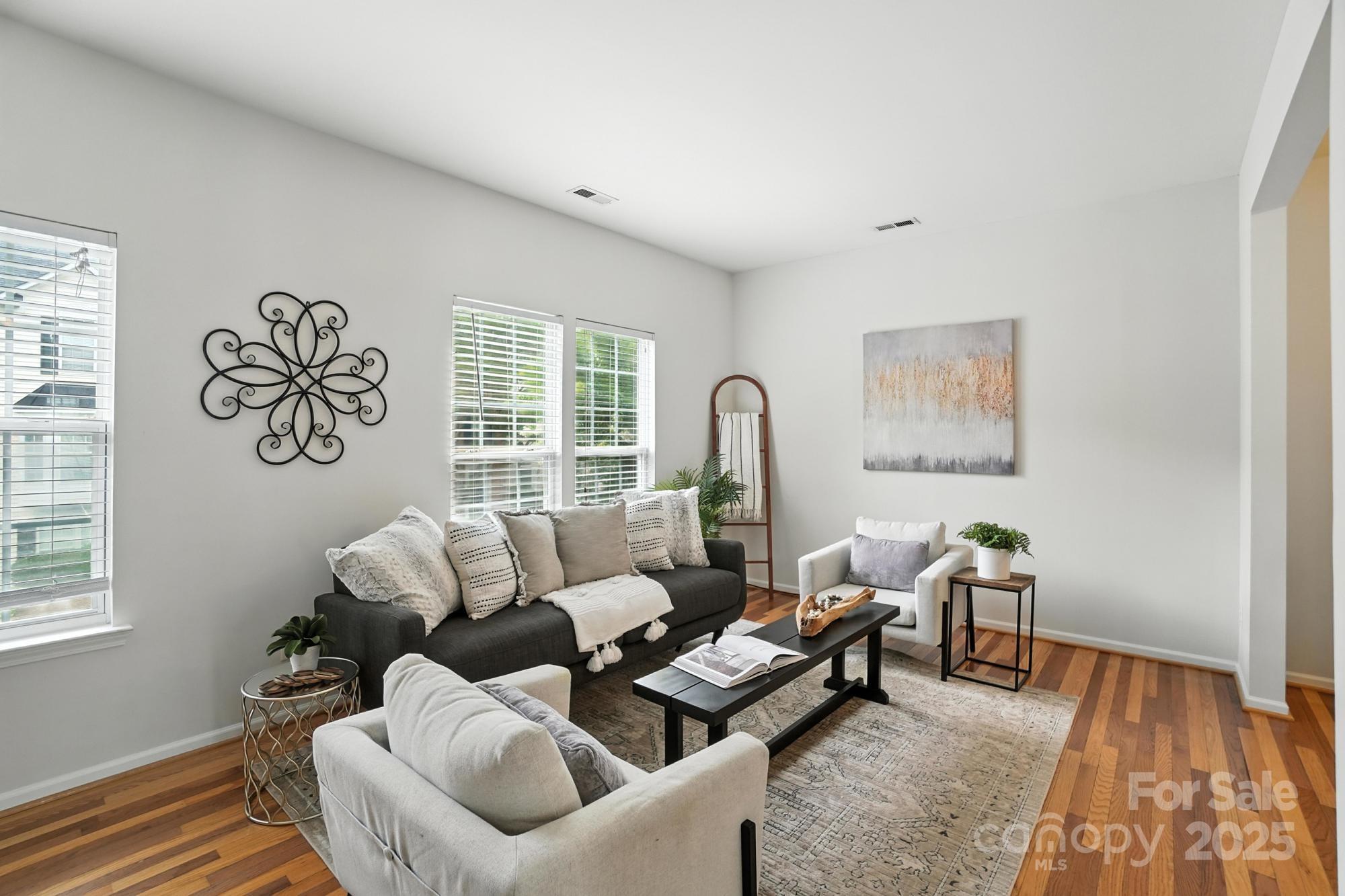 11738 Fiddlers Roof Lane