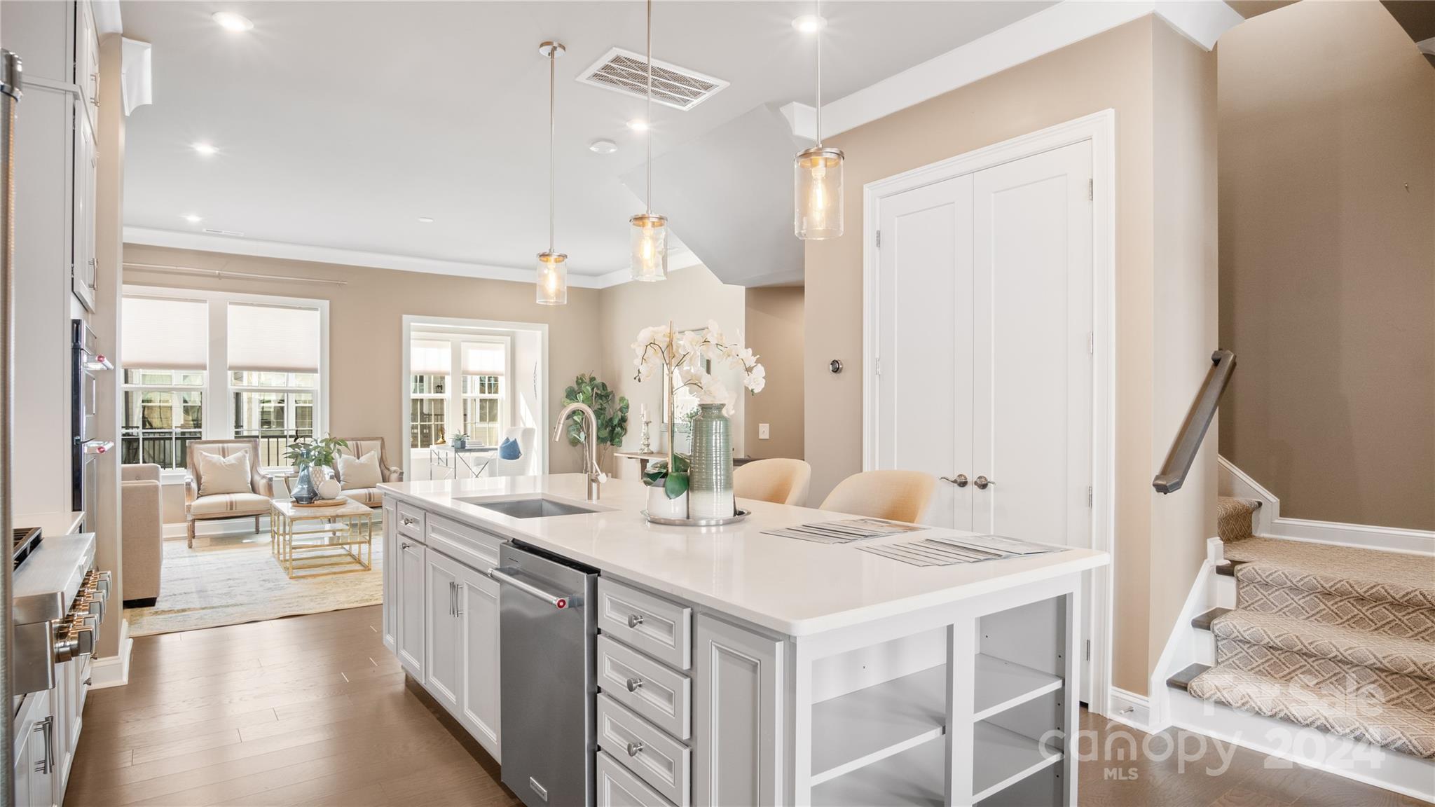 Elizabeth Glen - Residential