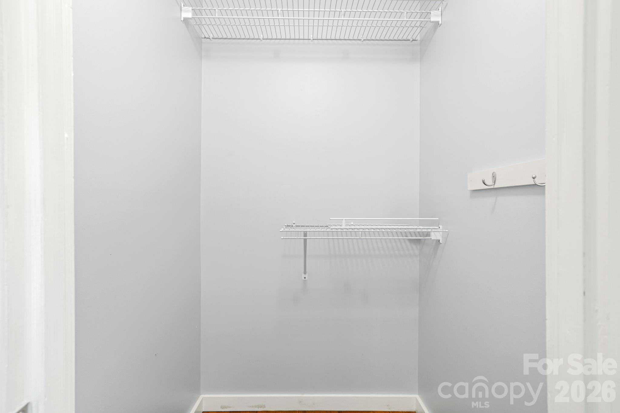 Hickory Knoll - Residential