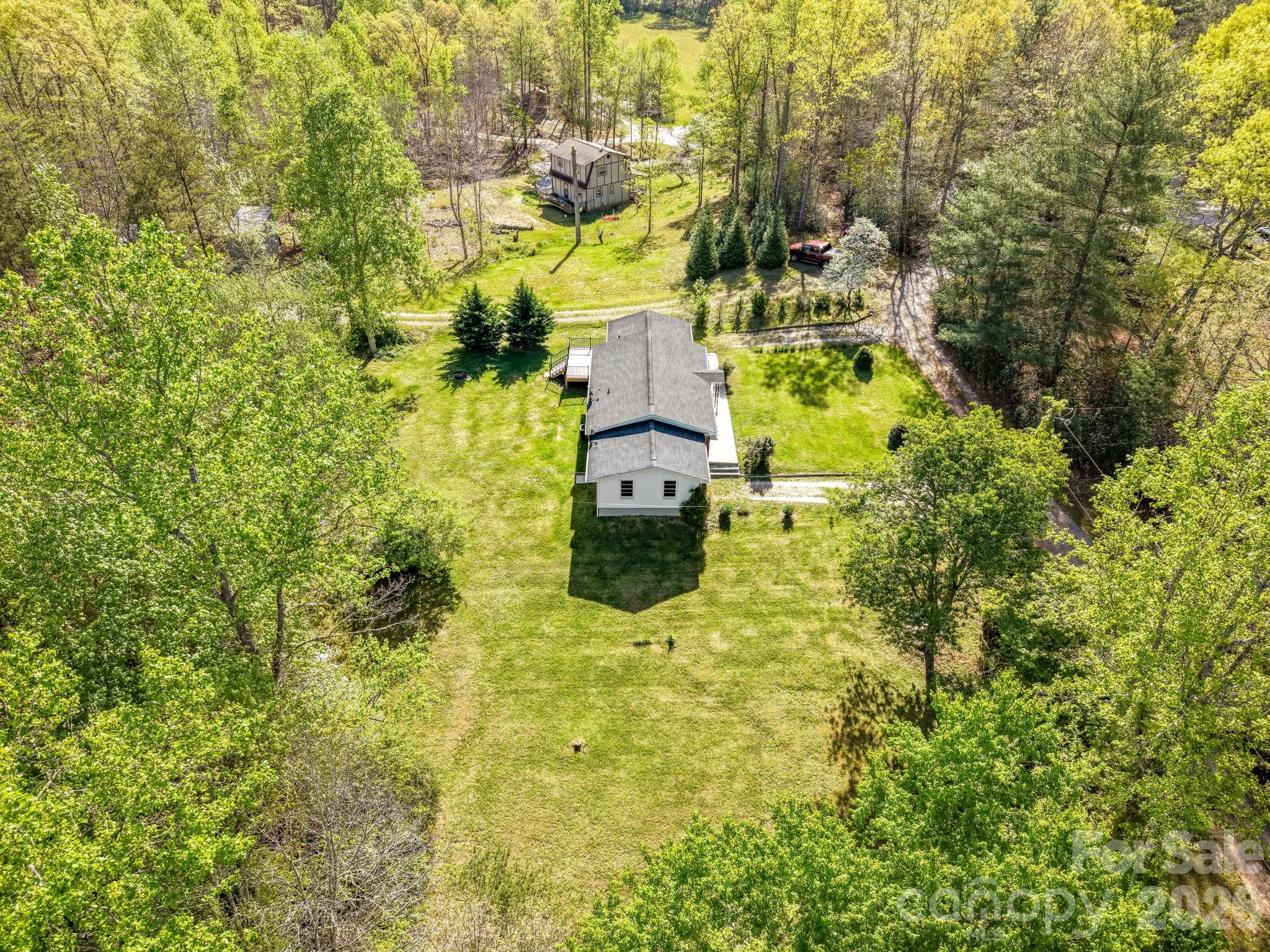 Hickory Knoll - Residential