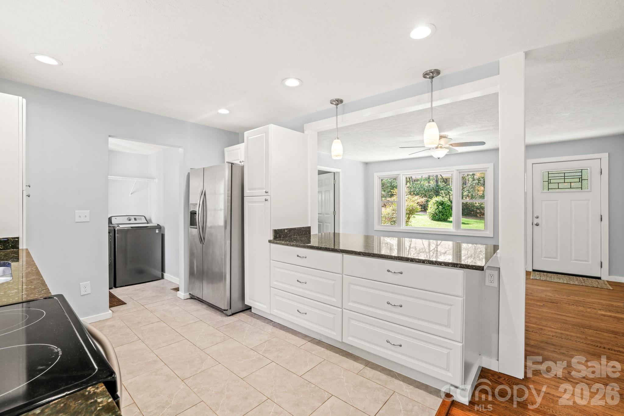 Hickory Knoll - Residential