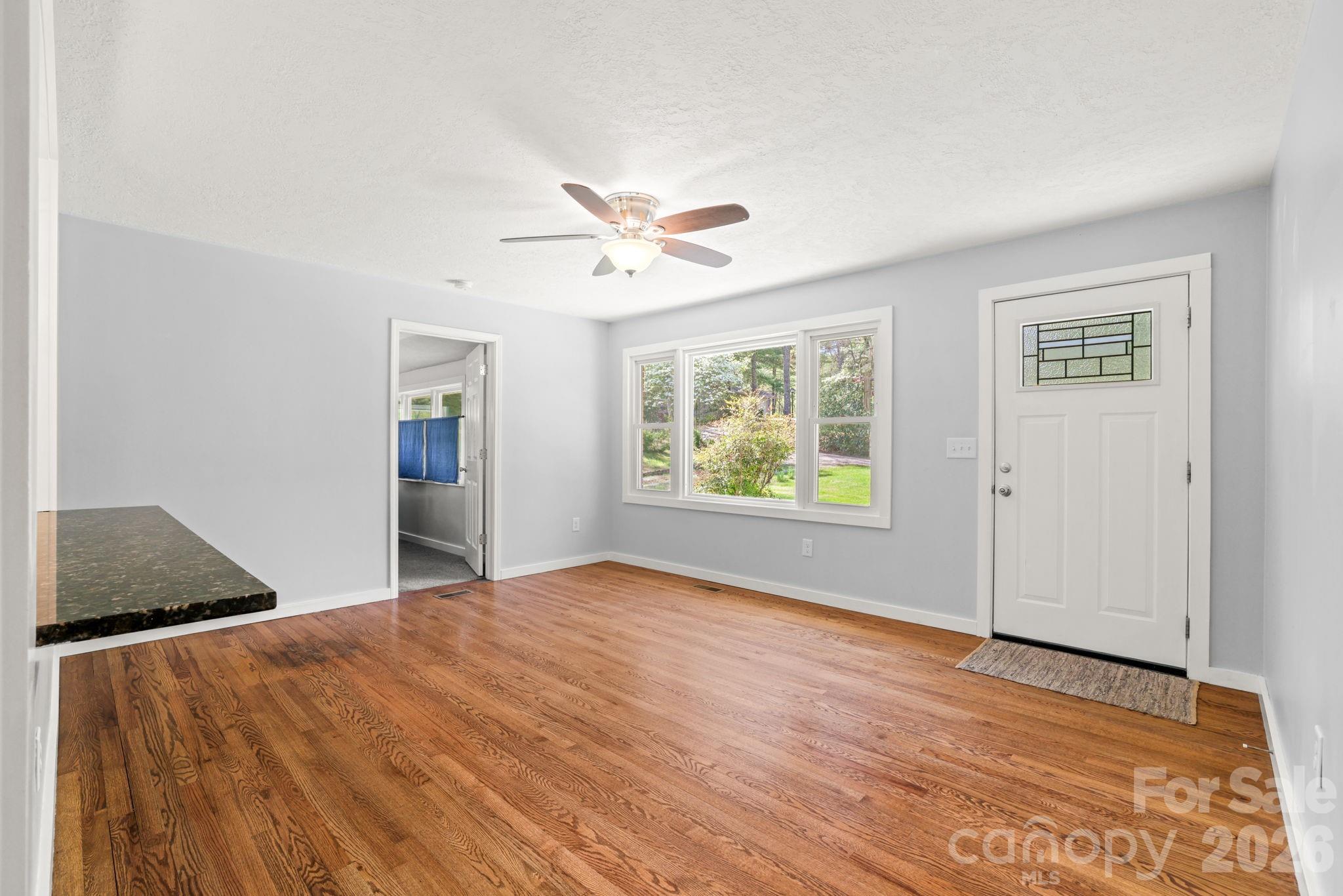 Hickory Knoll - Residential